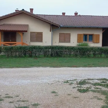 Dominika Apartman * Sármellék